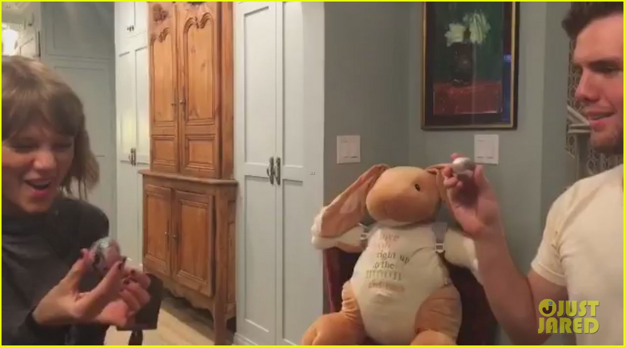 taylor swift has an easter egg battle with brother austin 02