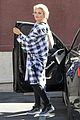 witney carson von miller extra appearance no spying 01