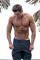zac efron abs shirtless obstacle course baywatch 17