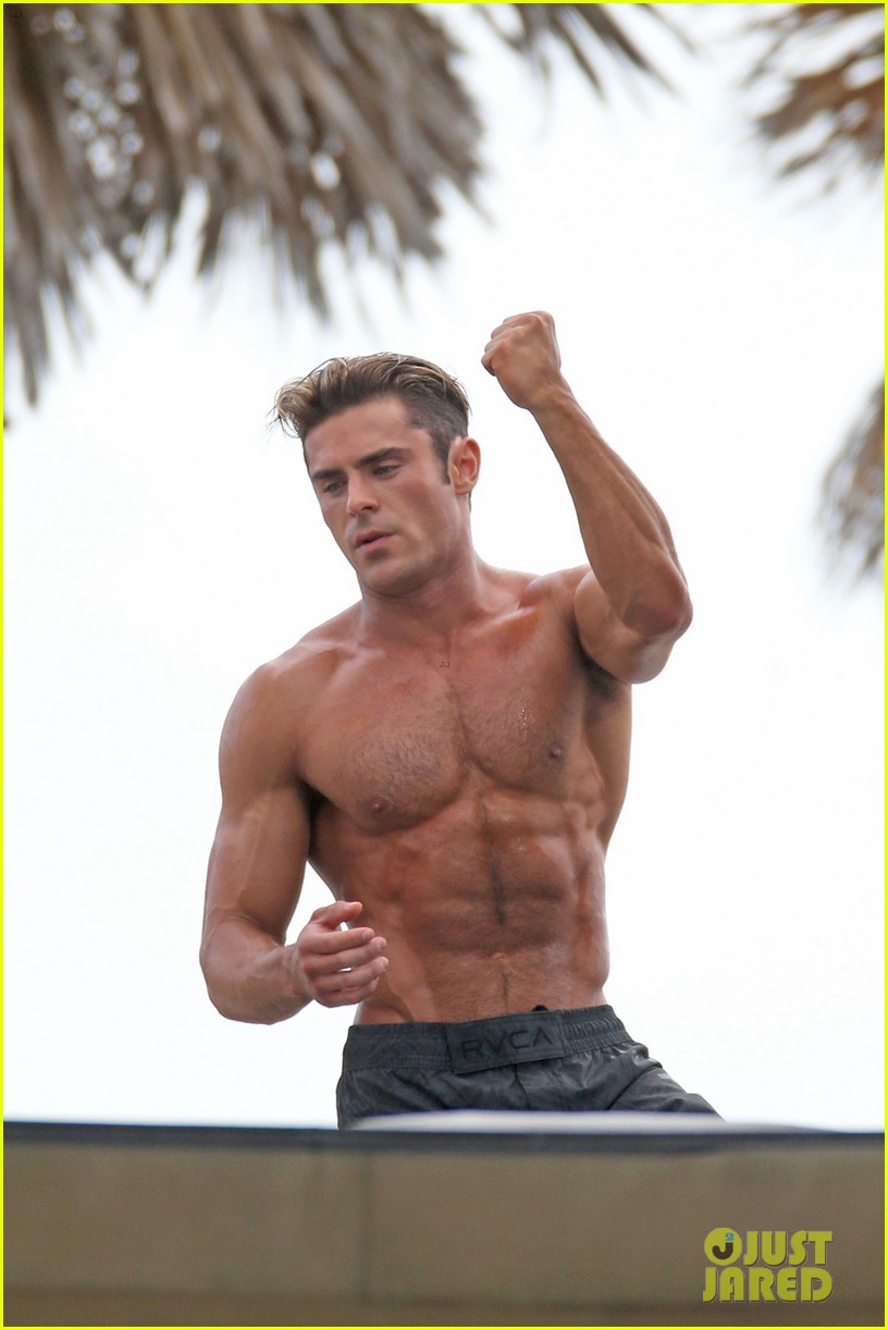 zac efron abs shirtless obstacle course baywatch 01