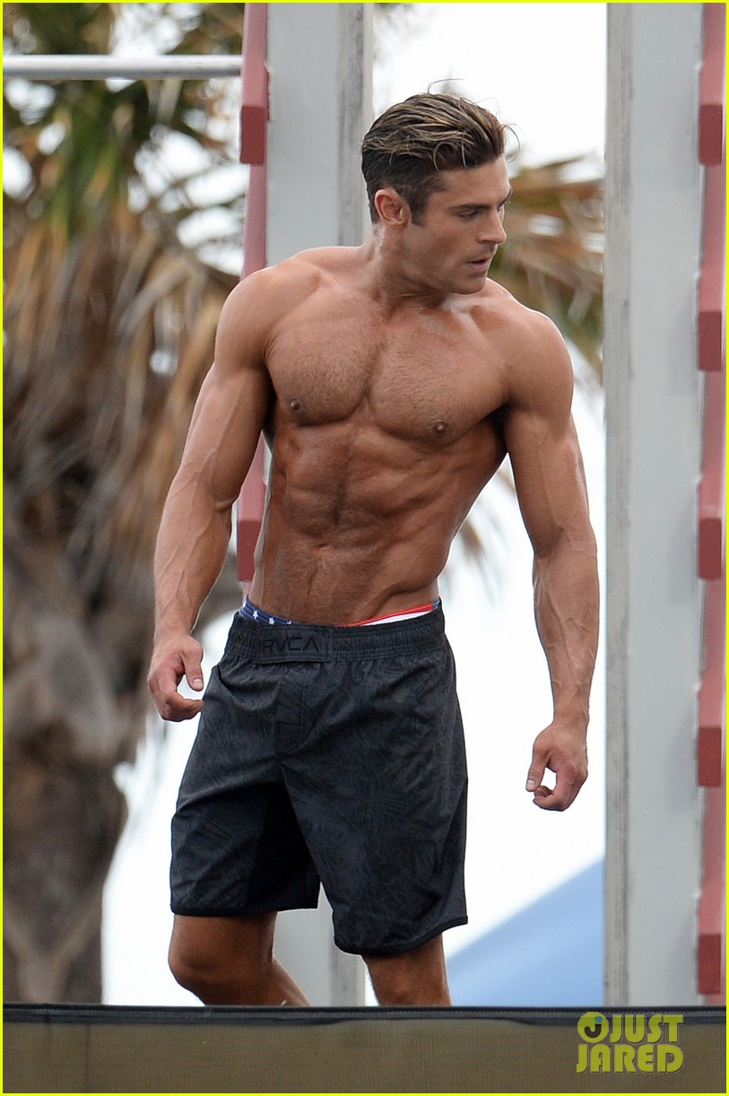 zac efron abs shirtless obstacle course baywatch 24