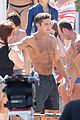 zac efron pull up contest baywatch 25
