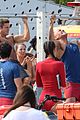 zac efron pull up contest baywatch 32