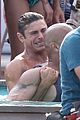 zac efron pull up contest baywatch 37