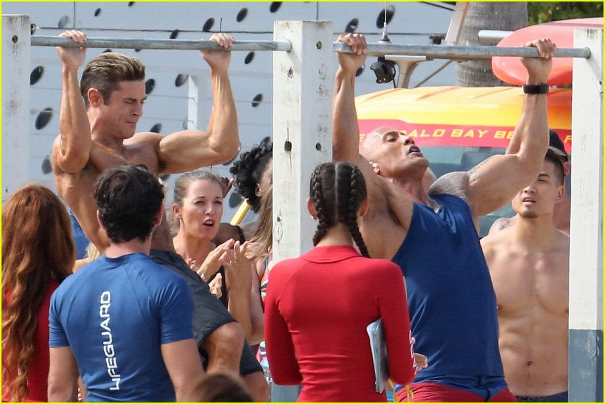 zac efron pull up contest baywatch 23