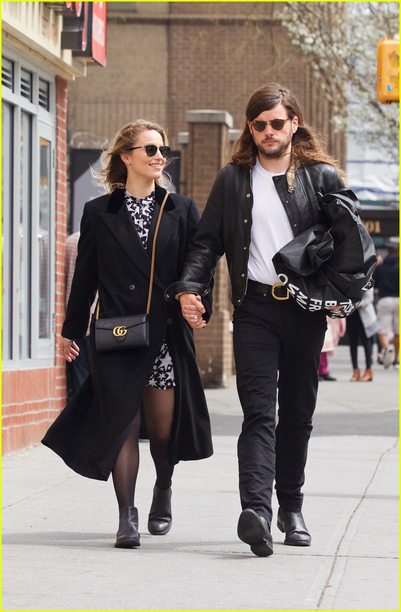 dianna agron holds hands with fiance out 04