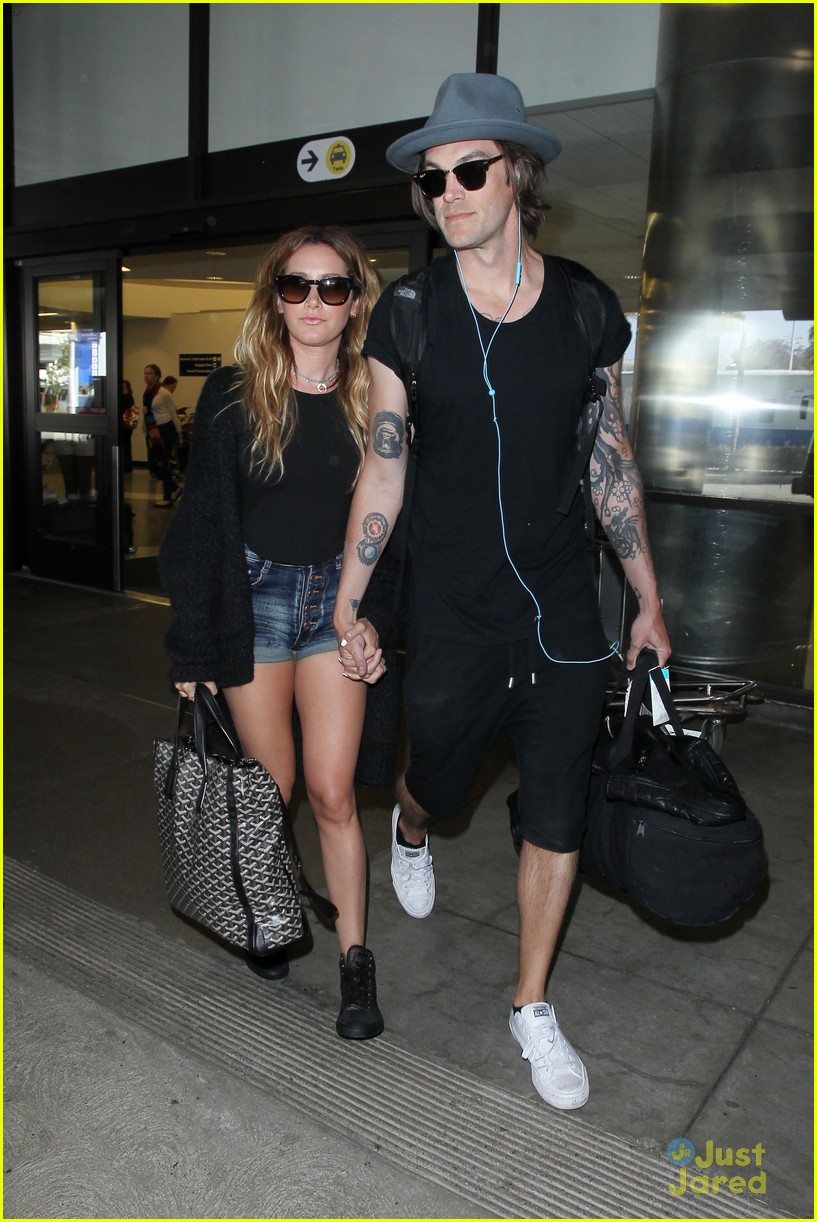 ashley tisdale christopher french back in los angeles 15