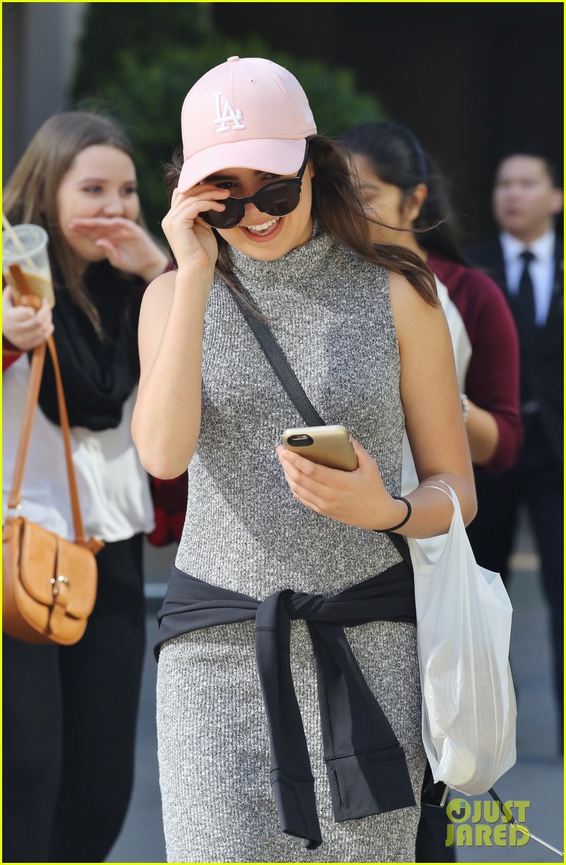 bailee madison leaving hotel vancouver 07