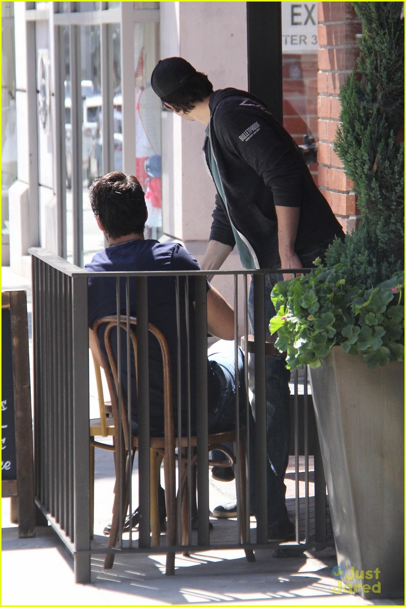 brandon routh out about los angeles 05