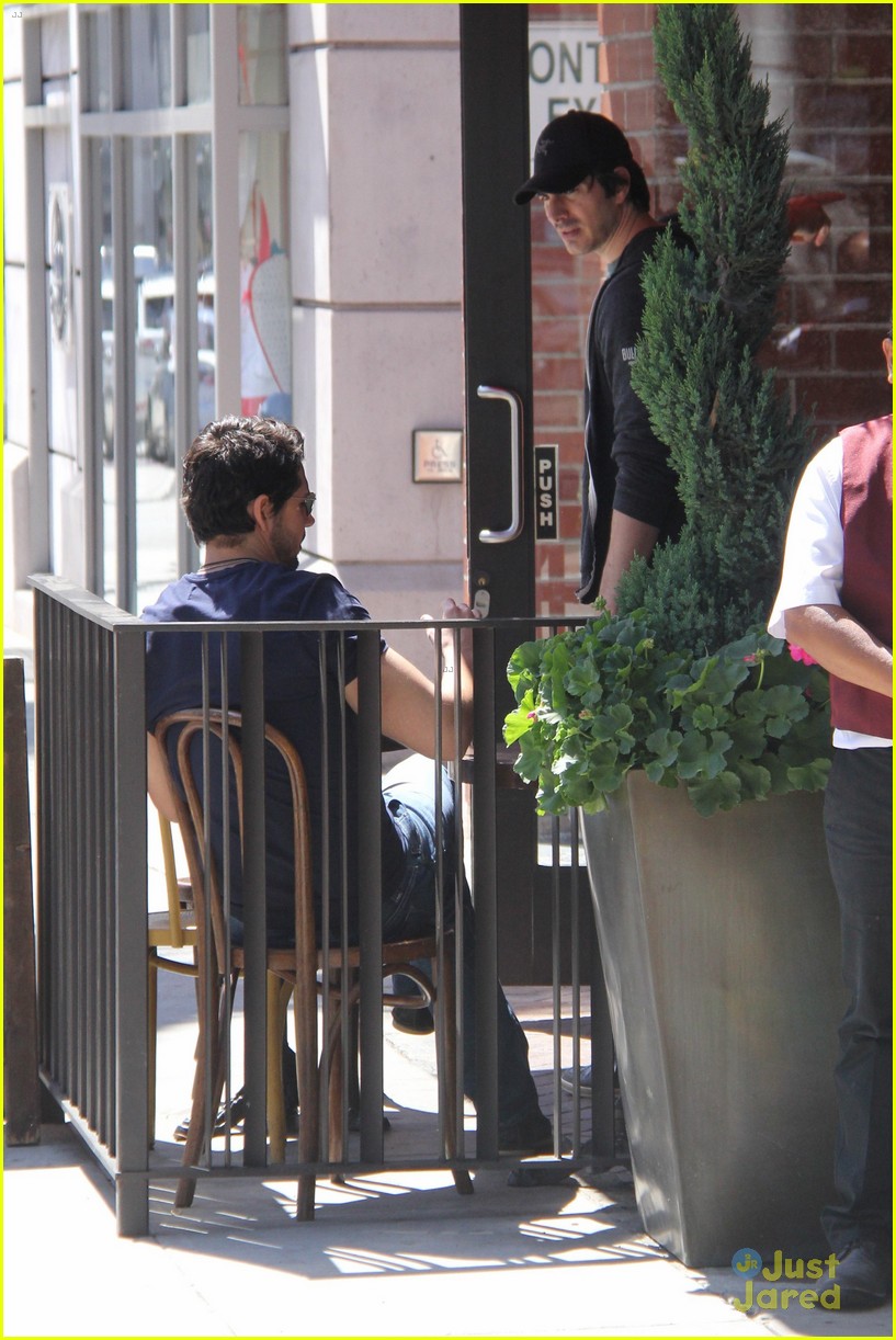 brandon routh out about los angeles 18