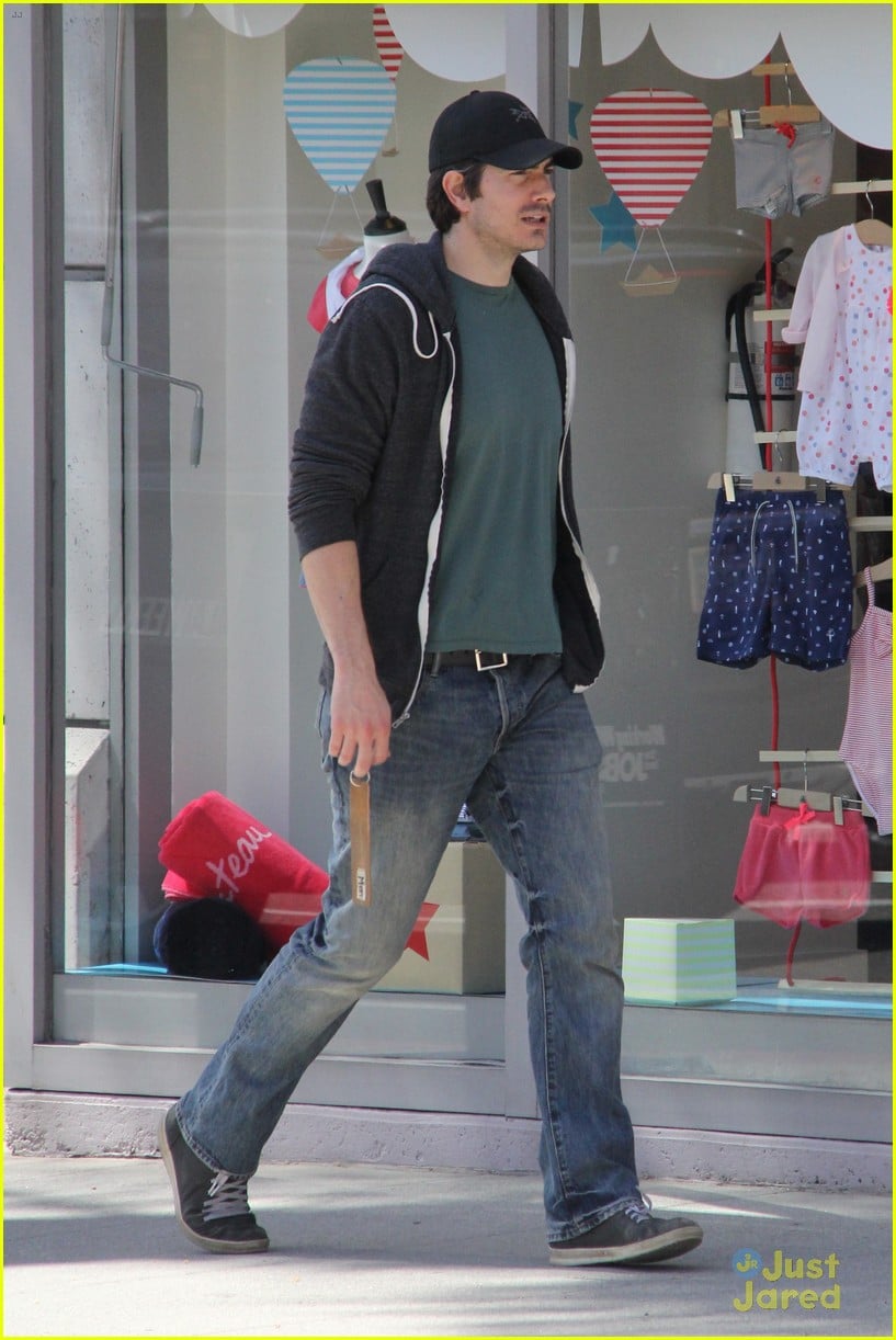 brandon routh out about los angeles 31