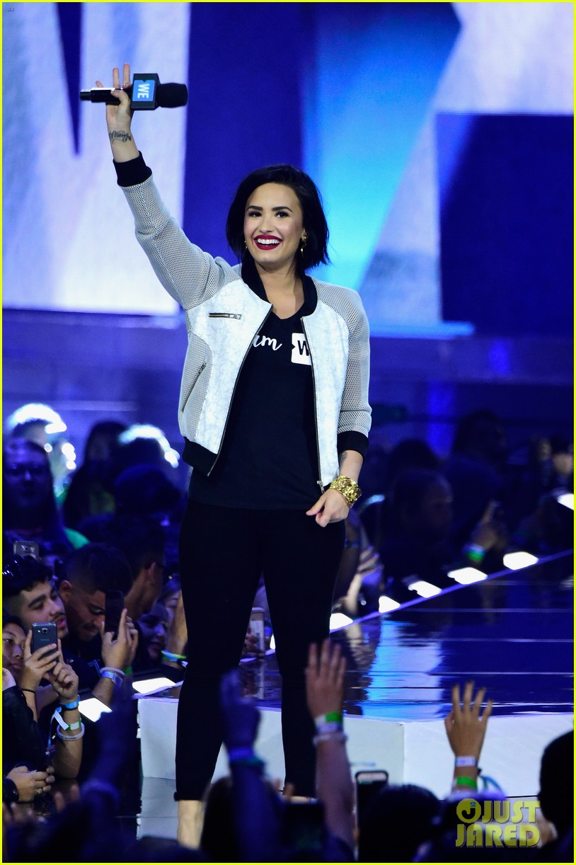 demi lovato performs at 2016 weday 03