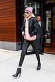 gigi hadid asks fans not to wait outside home 13