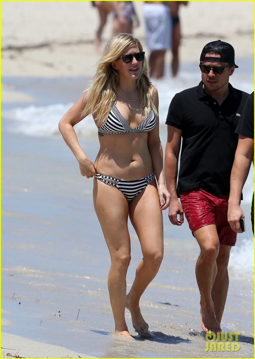 ellie goulding lounges beachside last day miami 18