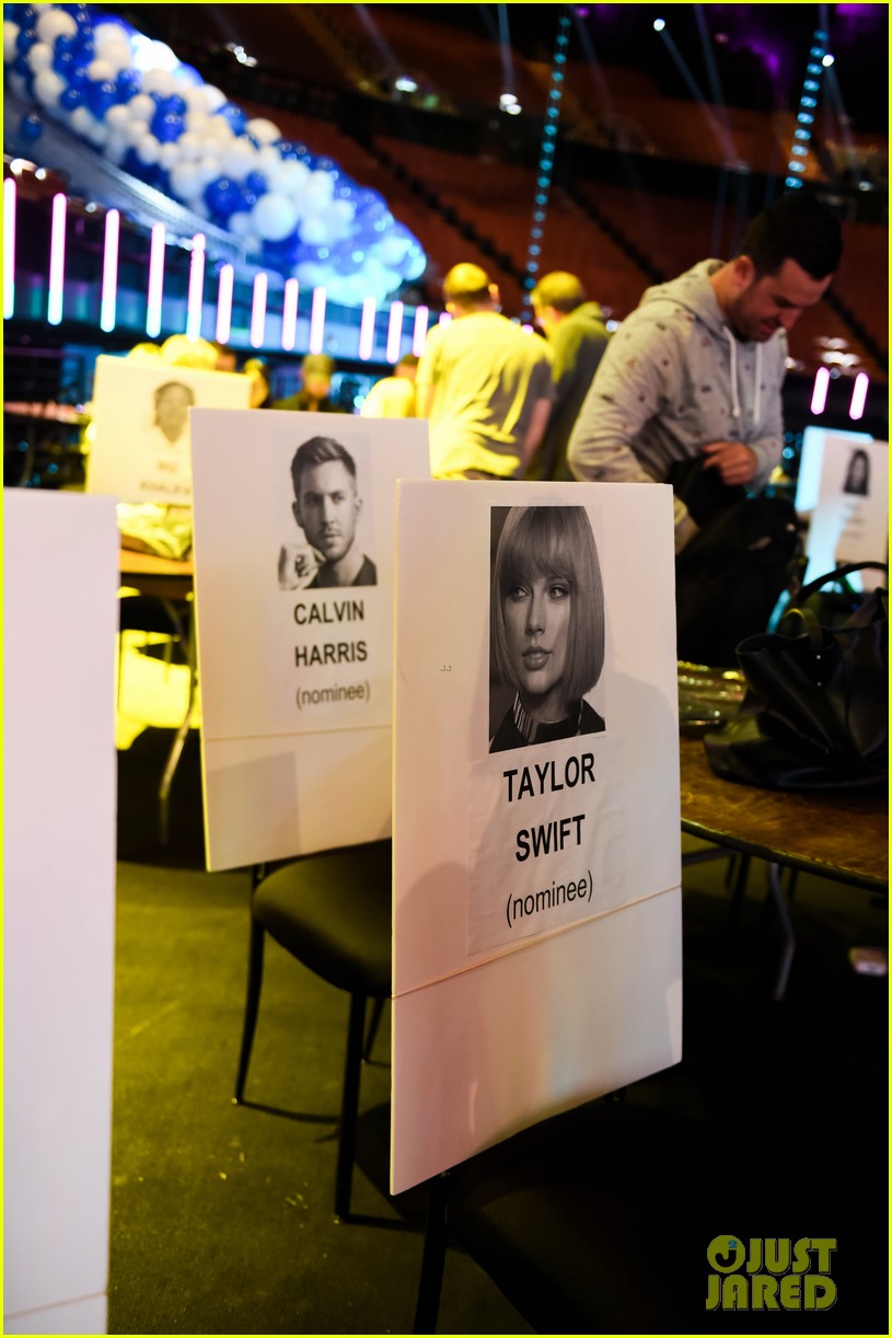 iheartradio music awards 2016 seating chart revealed 01