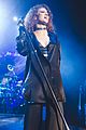 jess glynne bench collab continues apollo concert pics 11