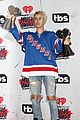 justin bieber wins male artist of the year 2016 iheart radio awards 16
