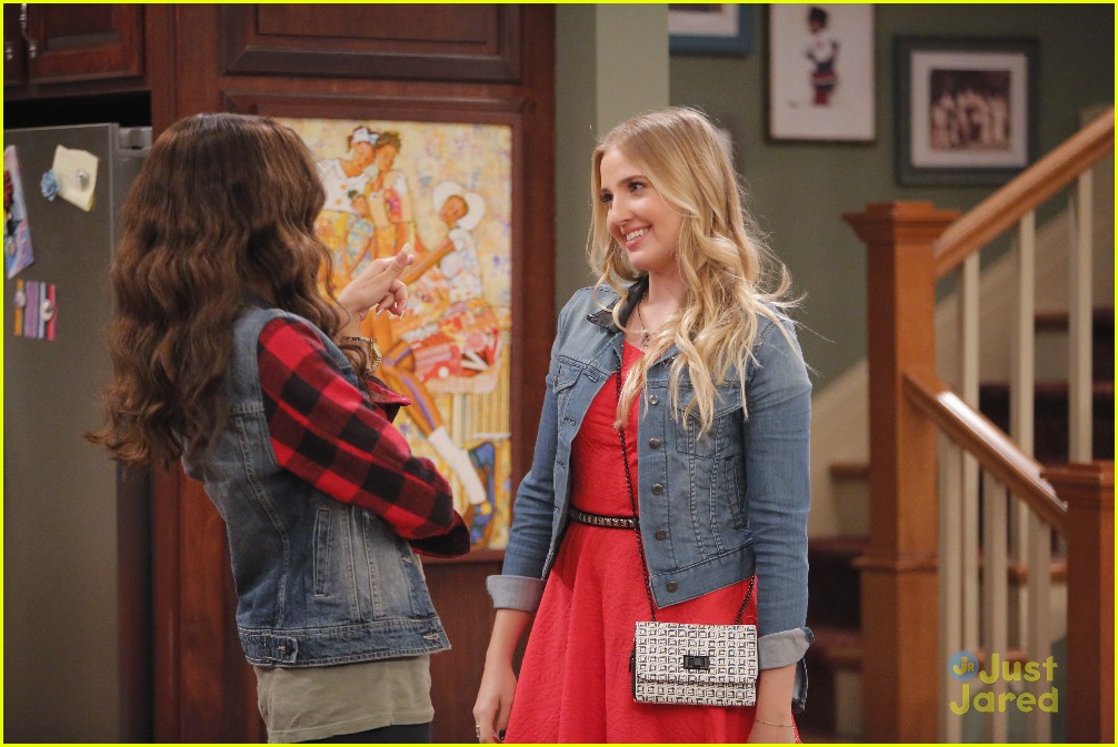 kc undercover mother all missions stills 11