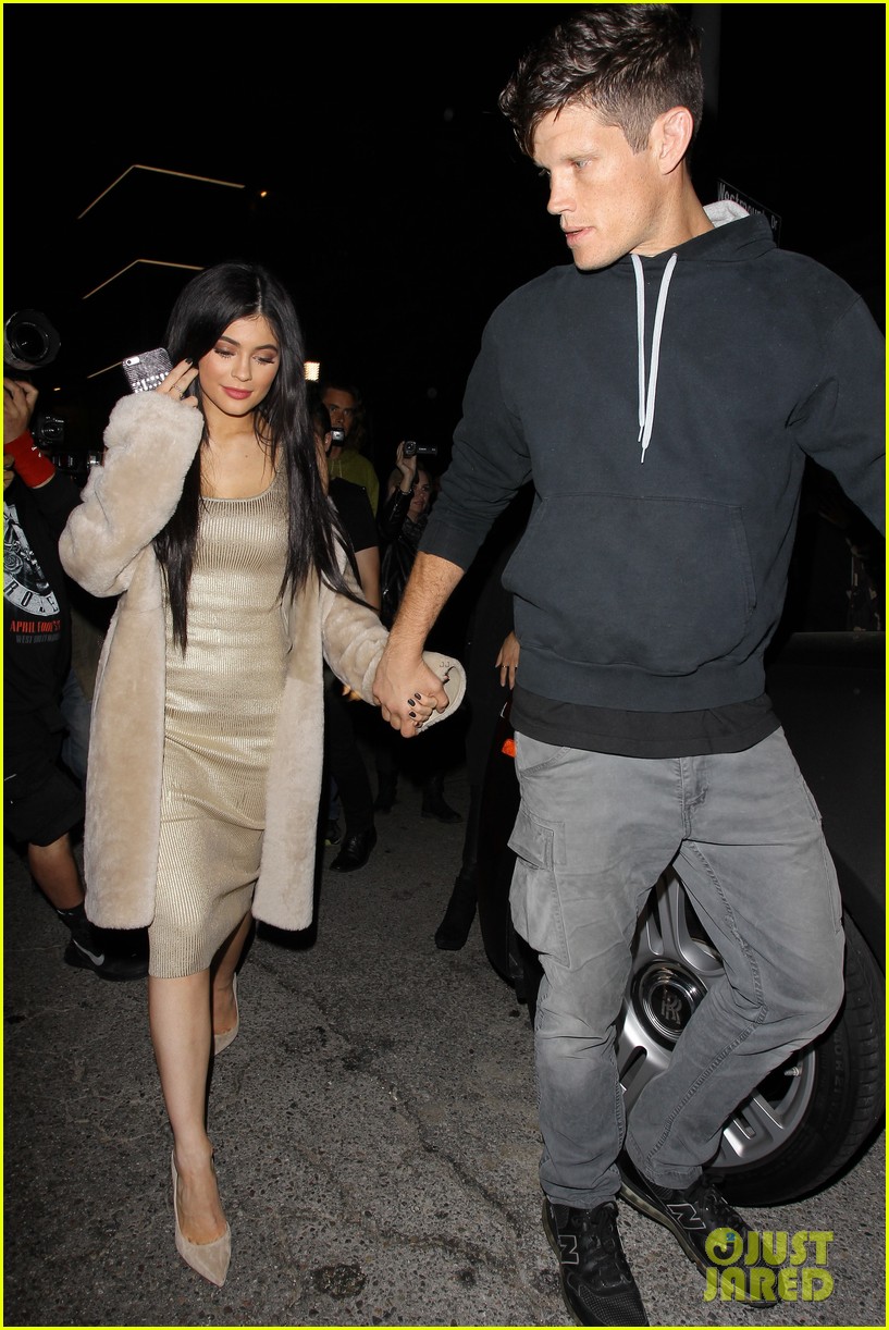 kylie kendall jenner nice guy saturday 39
