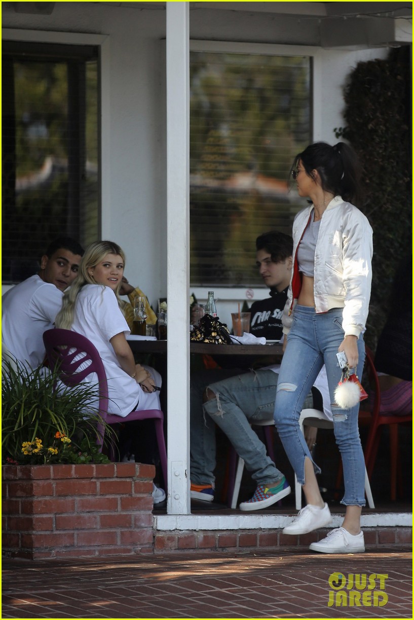 kylie jenner breaks juice cleanse with a sushi outing 48