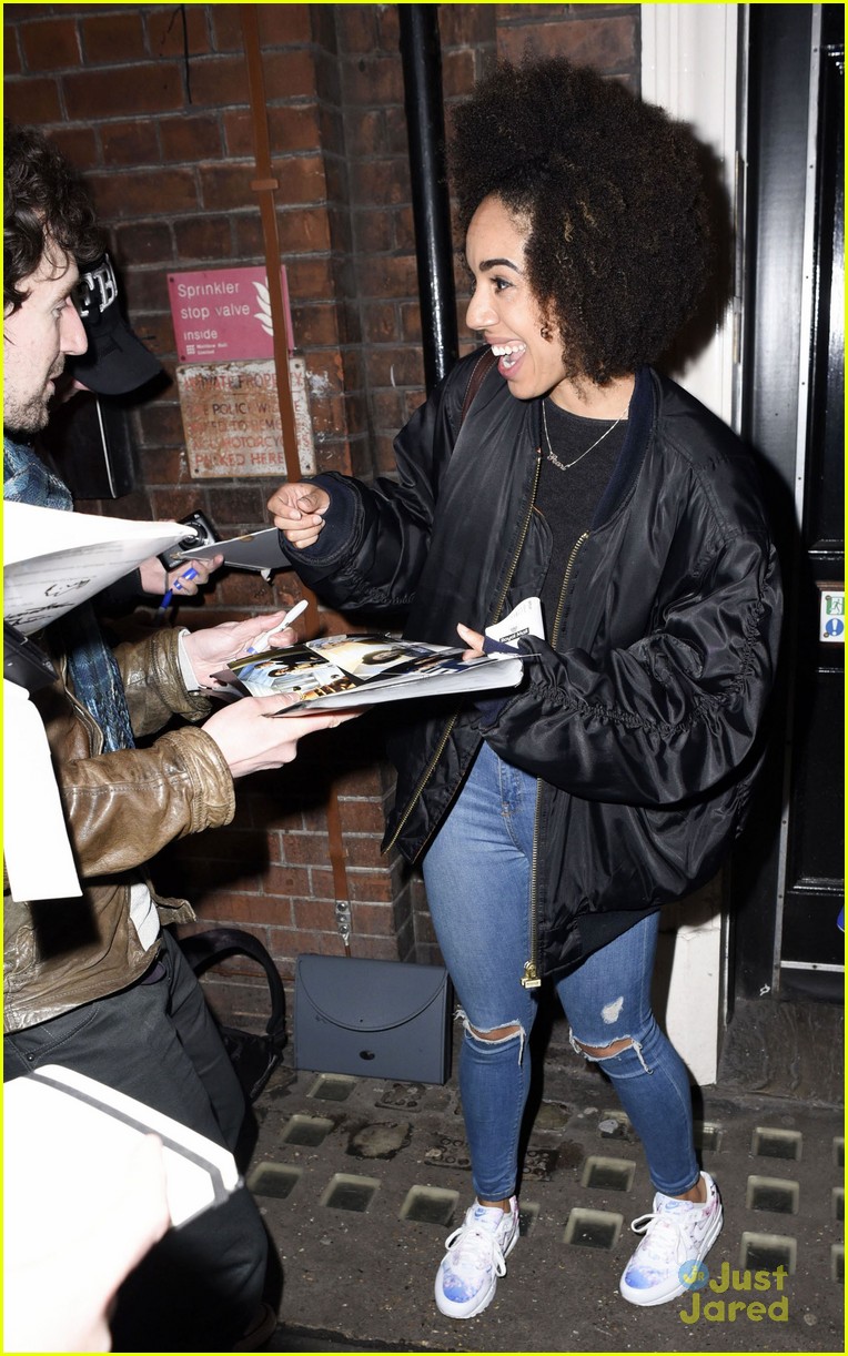 pearl mackie drwho casting fans theatre 02