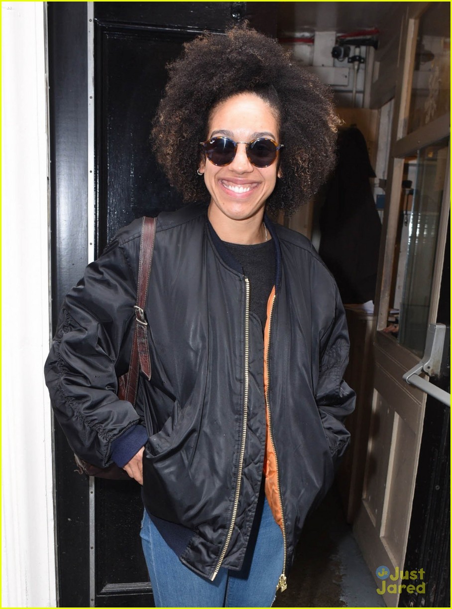 pearl mackie drwho casting fans theatre 04