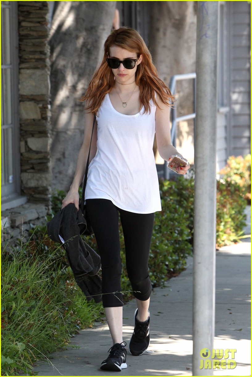 emma roberts starts week with workout 05