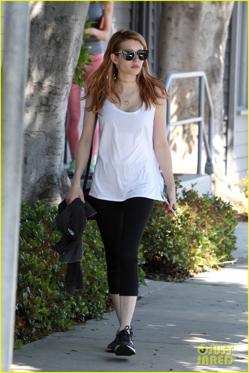 emma roberts starts week with workout 09