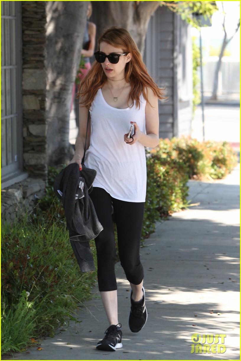 emma roberts starts week with workout 16
