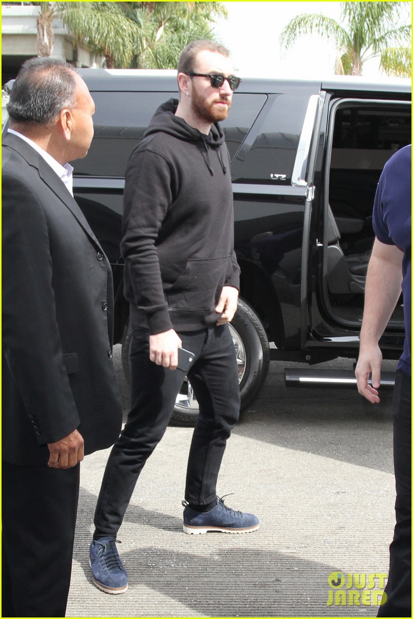 sam smith heads out of la after coachella 06