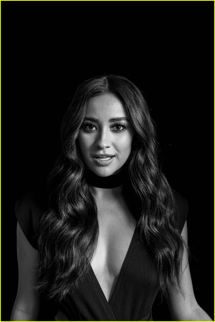 shay mitchell aol build mothers day 09