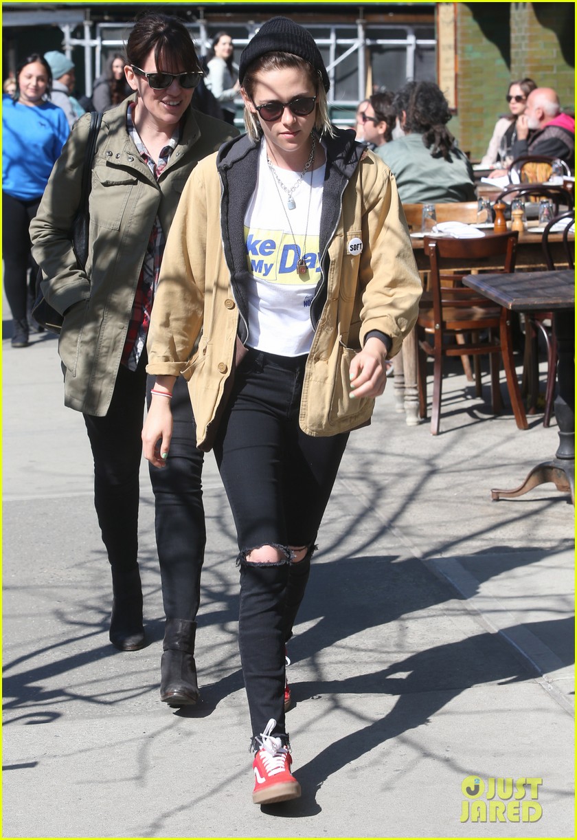 kristen stewart soko hold each other close in nyc 22