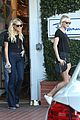 taylor swift gets in some retail therapy with kelsea ballerini 19