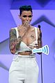taylor swift presents to ruby rose glaad 19