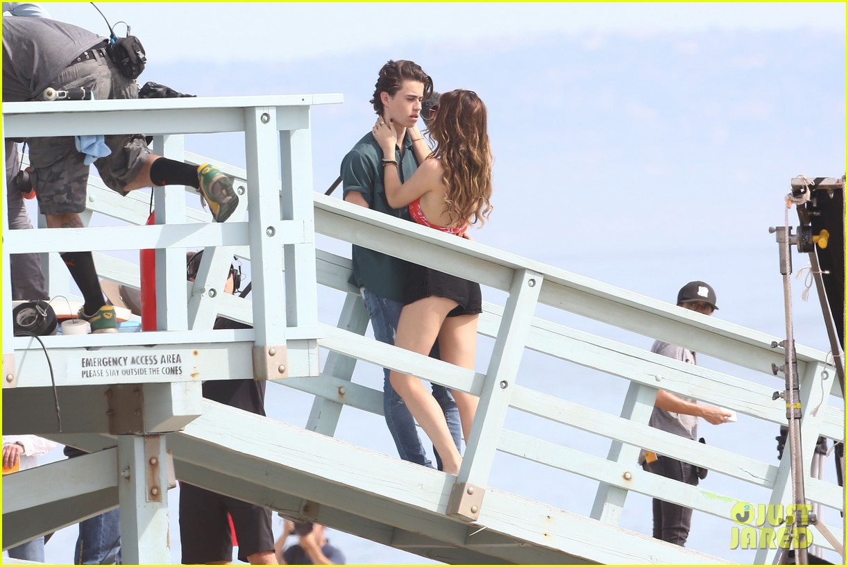 bella thorne makes out with nash grier for new movie 25