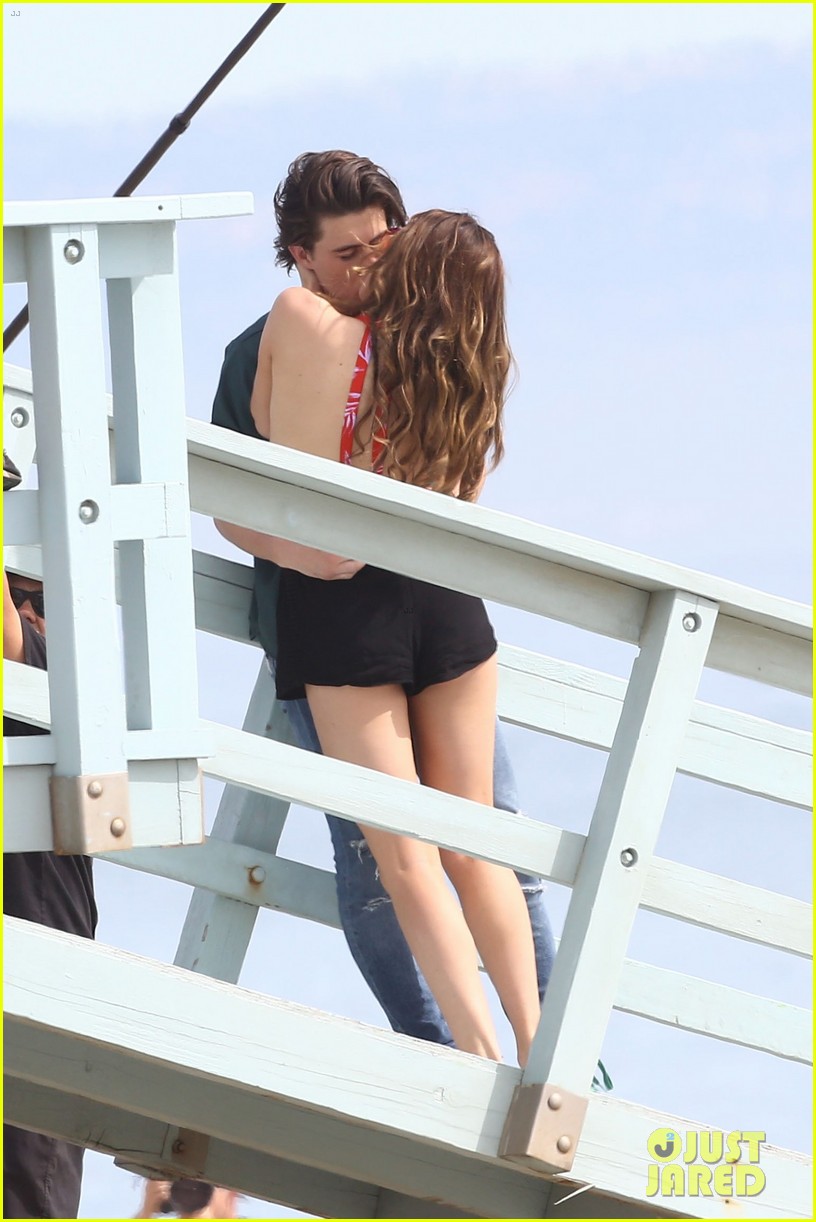 bella thorne makes out with nash grier for new movie 26