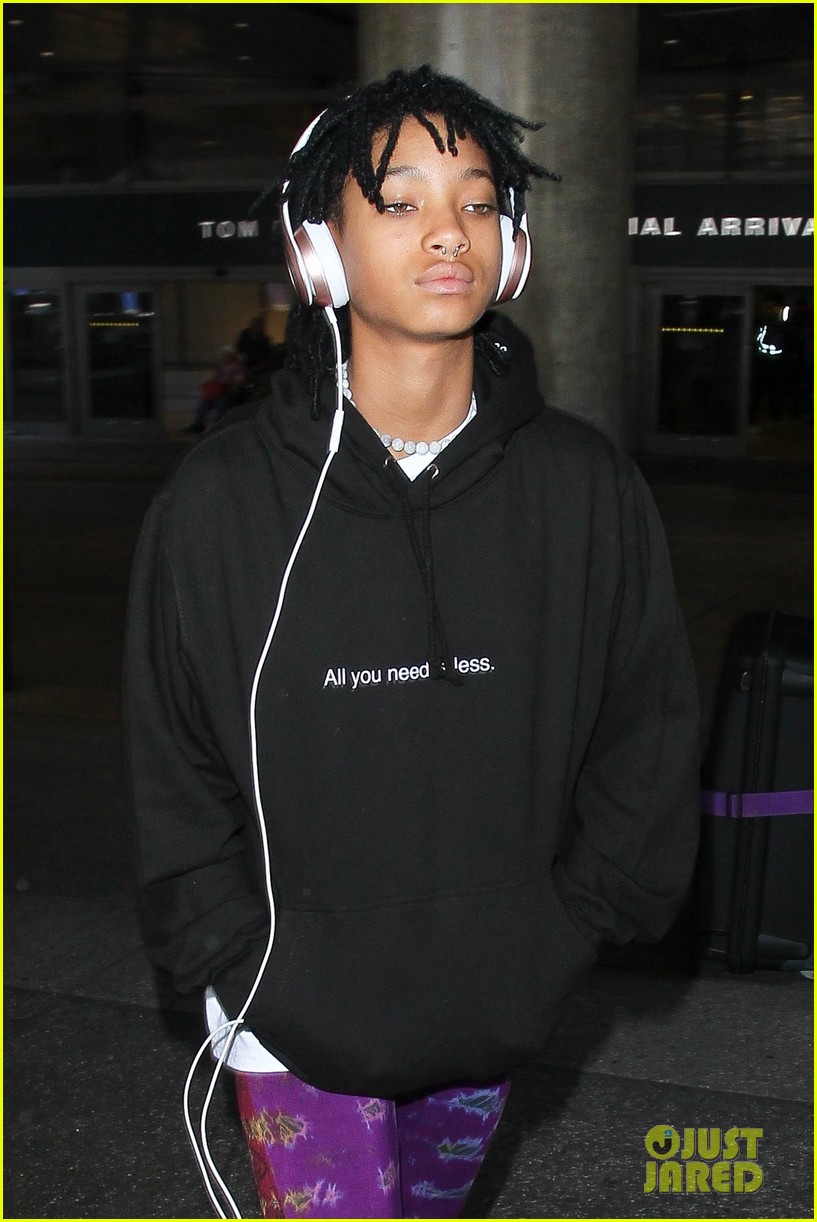 willow smith creating yourself quote lax arrival 06