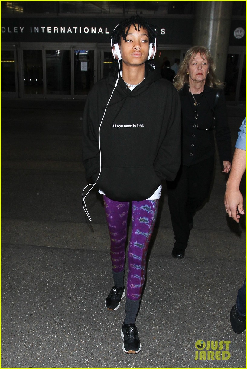 willow smith creating yourself quote lax arrival 08