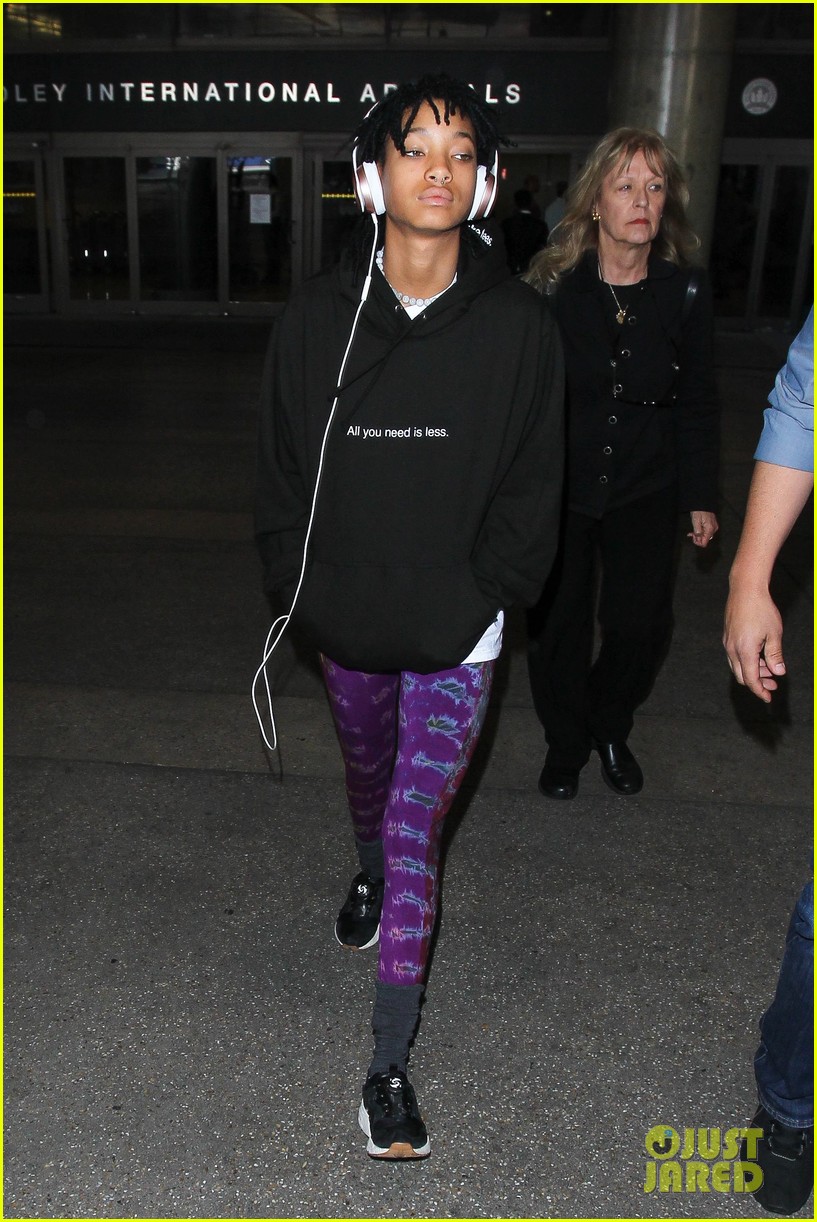 willow smith creating yourself quote lax arrival 09