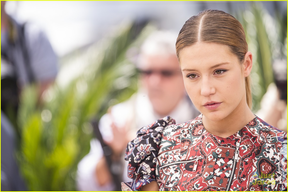 adele exarchopoulos last face cannes photocall 20