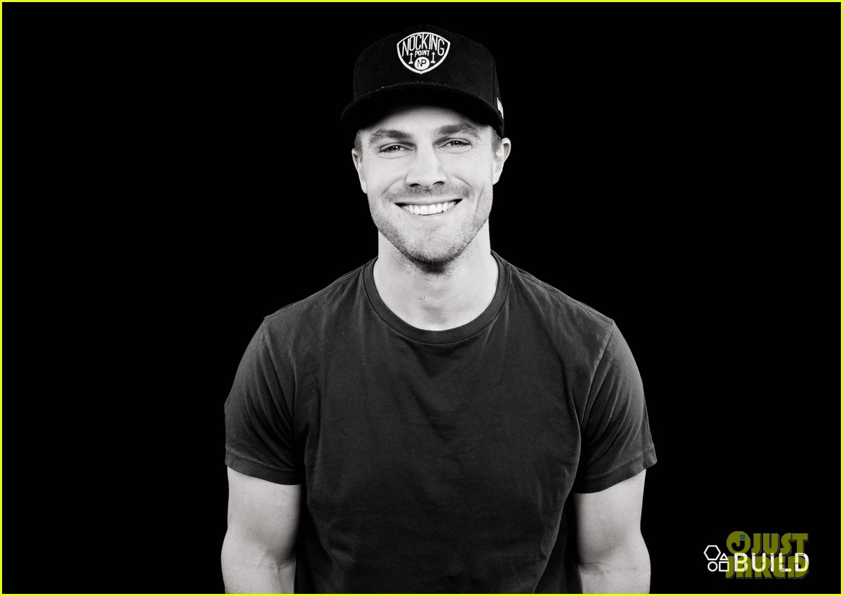 stephen amell aol build series nyc 06