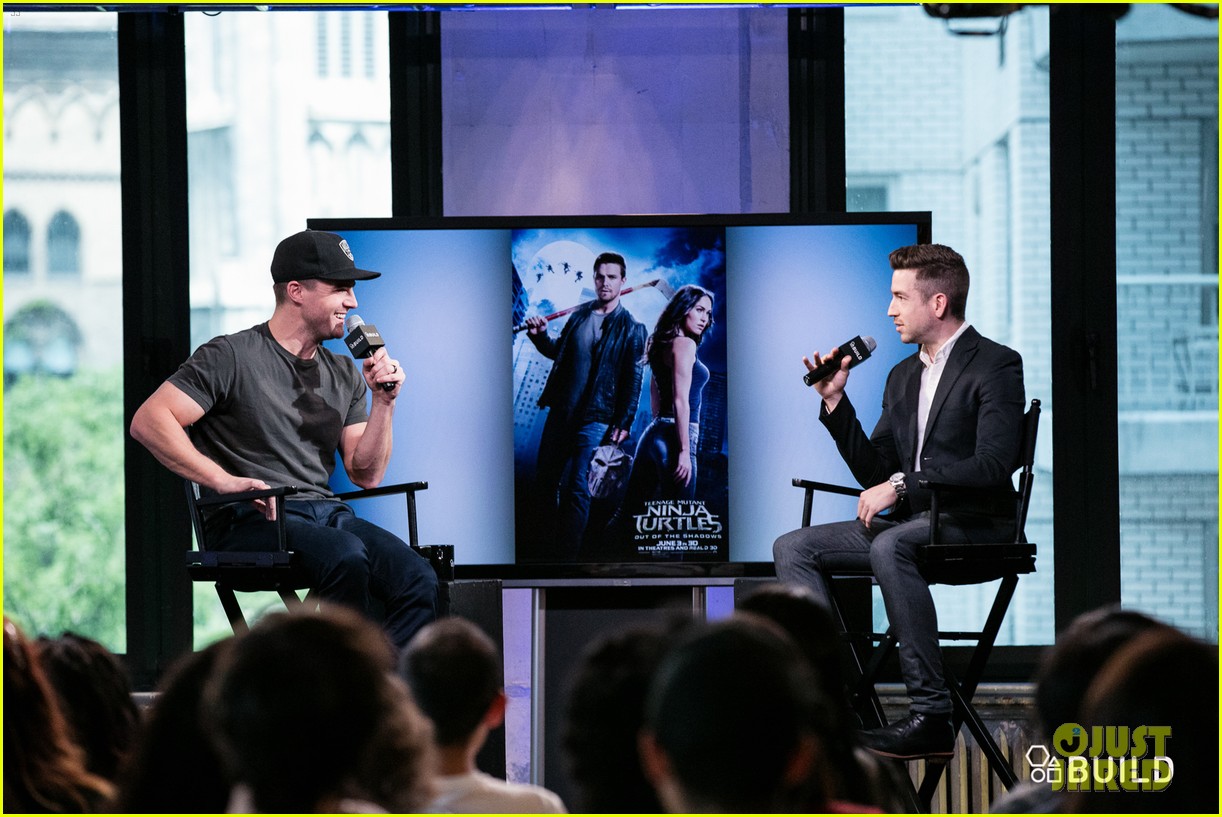 stephen amell aol build series nyc 13