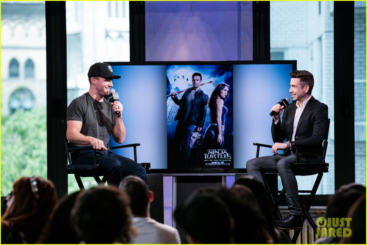 stephen amell aol build series nyc 23