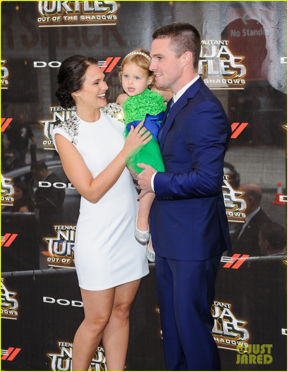 stephen amell family tmnt premiere 16