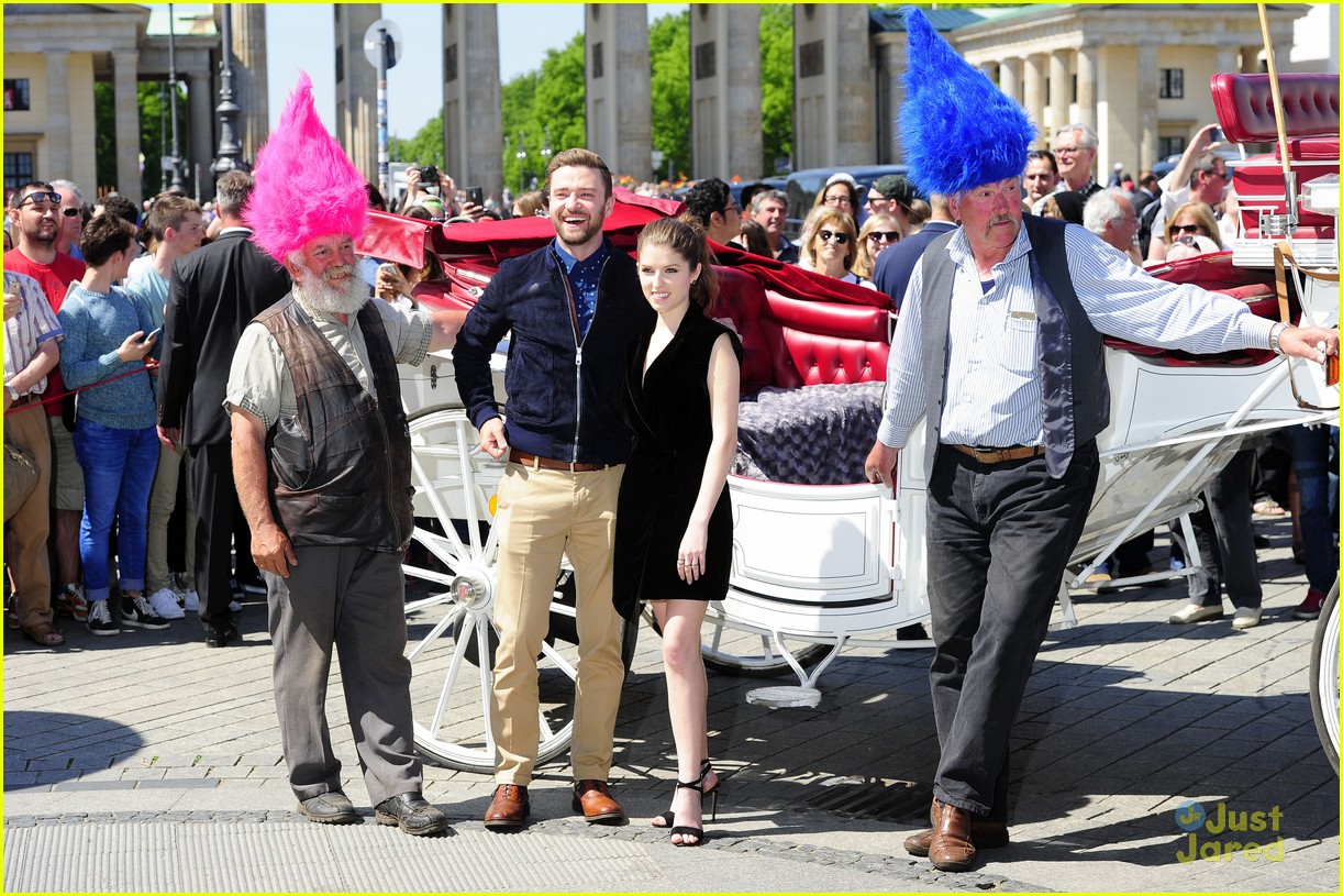anna kendrick trolls cannes opening new clip watch here 19