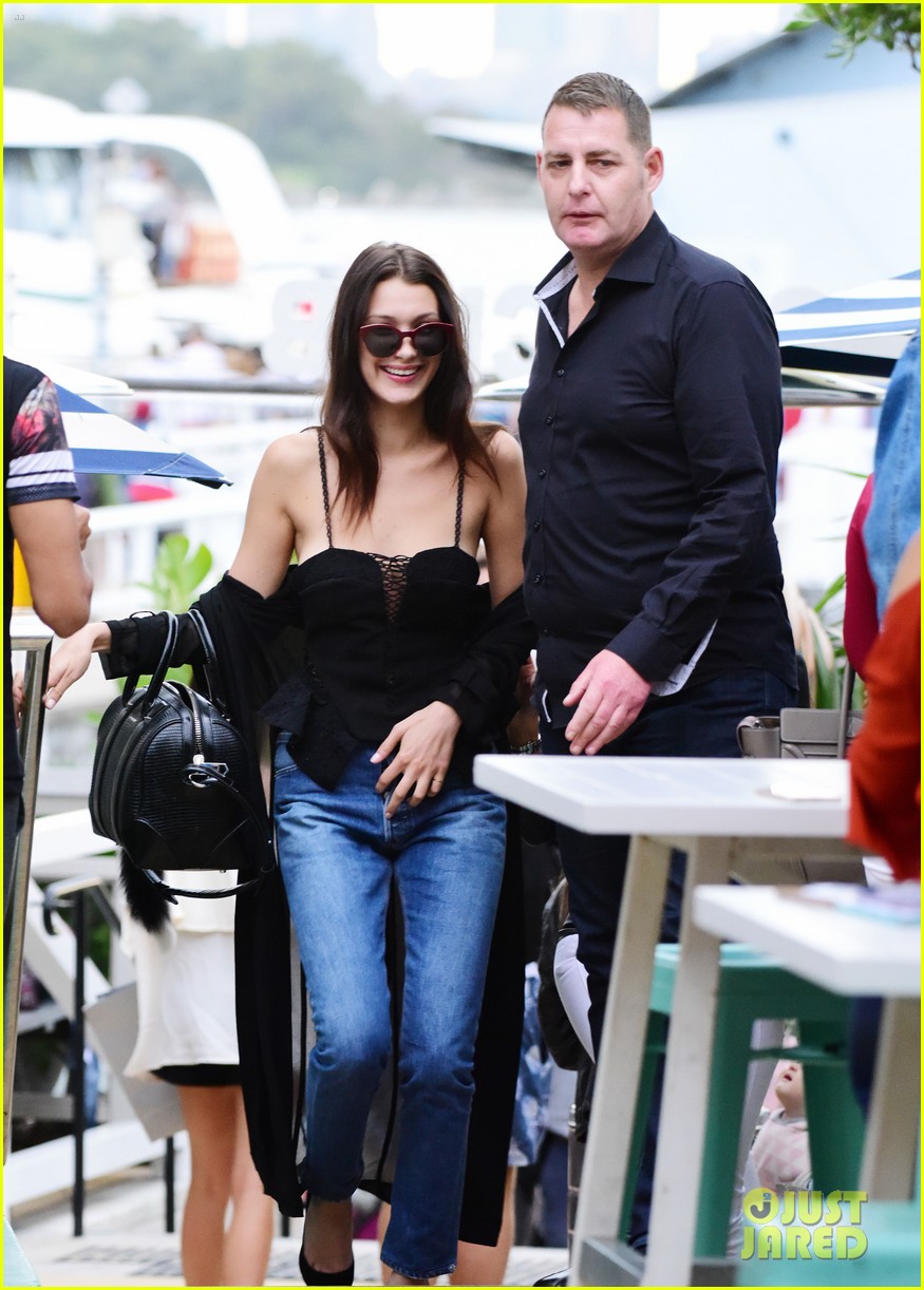 bella hadid arrives australia out with friends 02