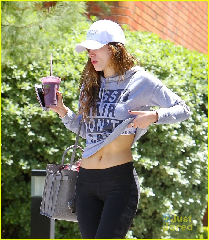 bella thorne messy hair shirt workout signs caa 09