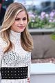 erin moriarty dance mel gibson blood father photocall 10