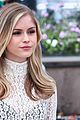 erin moriarty dance mel gibson blood father photocall 16