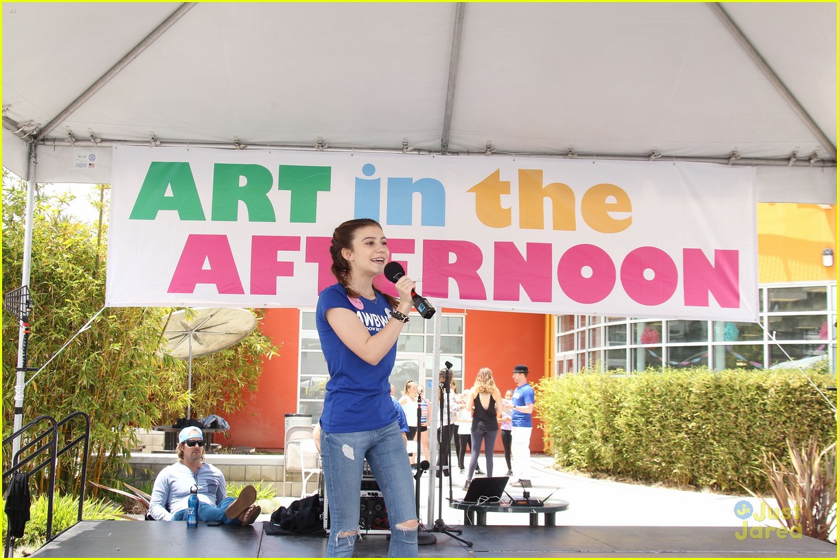 g hannelius host art afternoon event pics 05